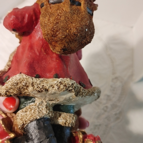 Santa Figurine Sack of Toys Dog at Feet - Picture 13 of 15